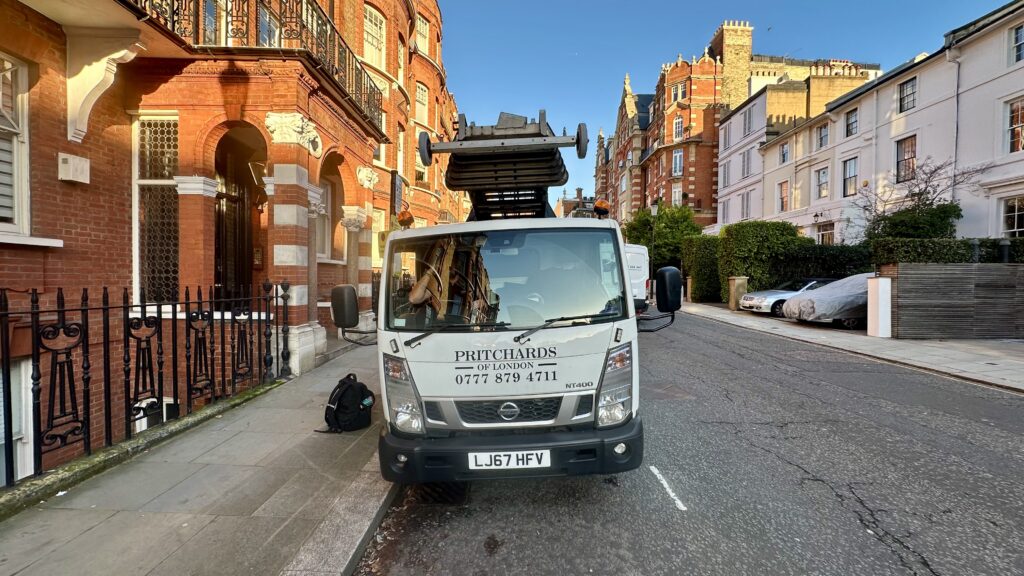 Pritchards Hoist Truck